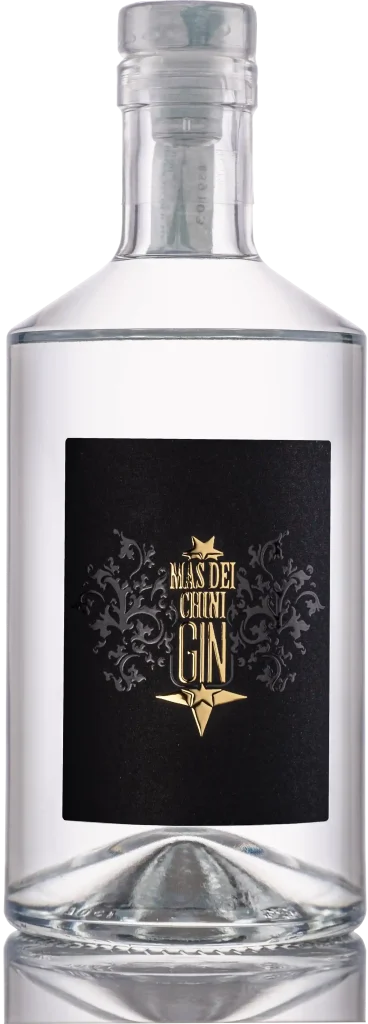 London Gin Mas dei Chini aromatizzato alla mela Renetta. Cantina Mas dei Chini Trento